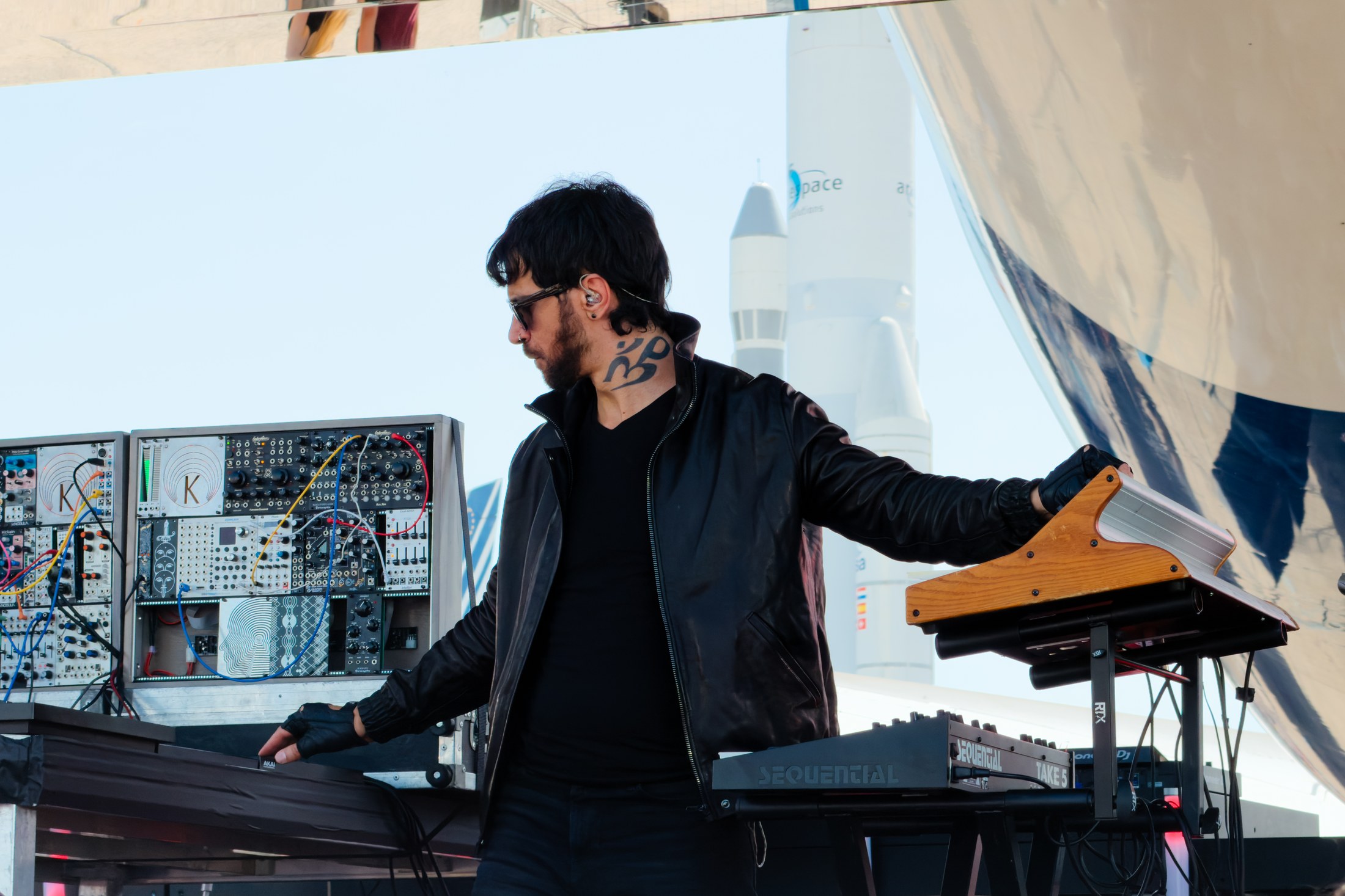 A daytime set at Le Bourget, photographed by Ludovic Delot