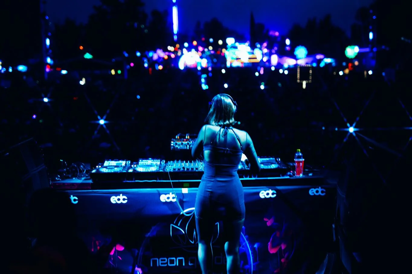 Mayan Warrior × Maxa Camp during Art Week Mexico City, photographed by Ludovic Delot for world.ravers · frame 2