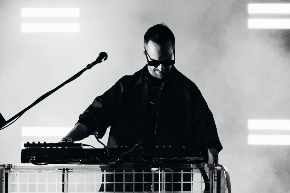 RÜFÜS DU SOL performing at Estadio GNP Seguros, photographed by Ludovic Delot